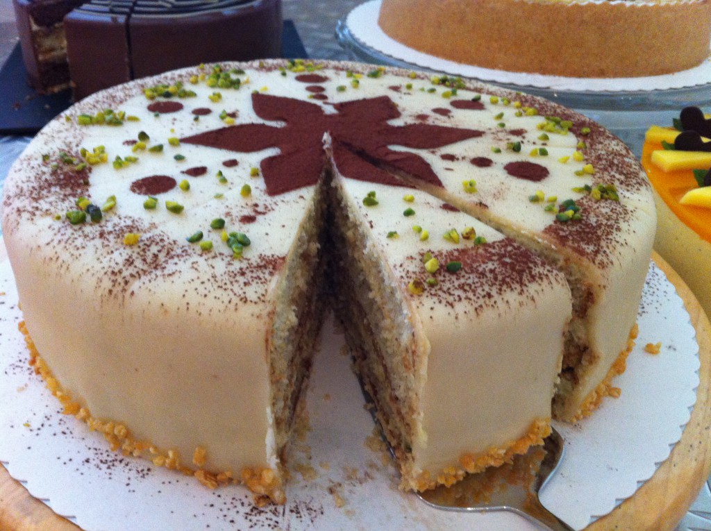Pistazien-Marzipantorte | Tortenspitze